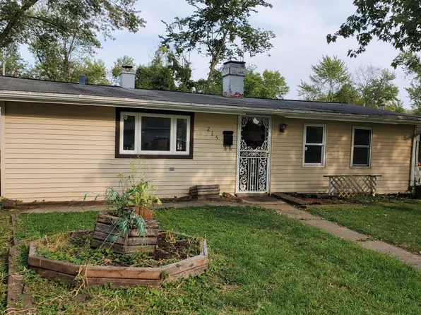 215 Durham Dr, Steger, IL 60475