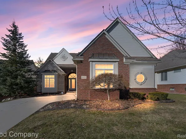 22273 Abington Dr, Farmington Hills, MI 48335