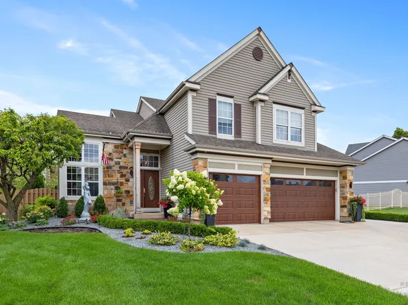 1336 Vernon Ln, Bartlett, IL 60103