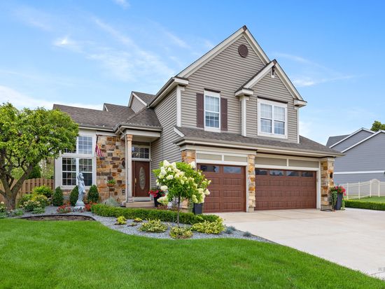 1336 Vernon Ln, Bartlett, IL 60103