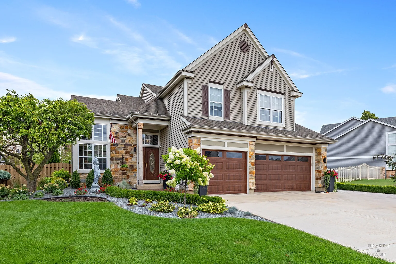 1336 Vernon Ln photo 1