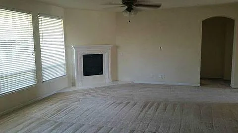 1456 Eaglesfield Ln — Photo 2