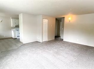 1015 Nandina St #3, Sweet Home, OR 97386