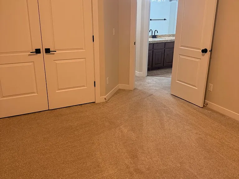 371 S 790 W — Photo 12