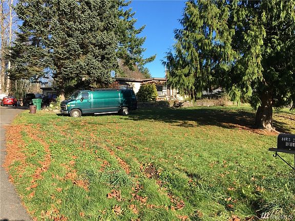 2nd image of 4615 240th St SW