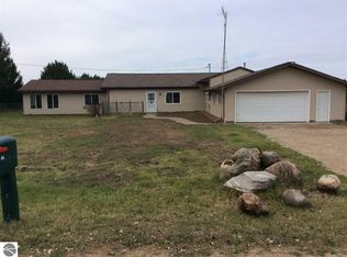 44 Reids Ln, Gladwin, MI 48624