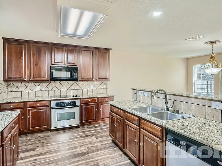 5281 Placid Dr — Photo 18