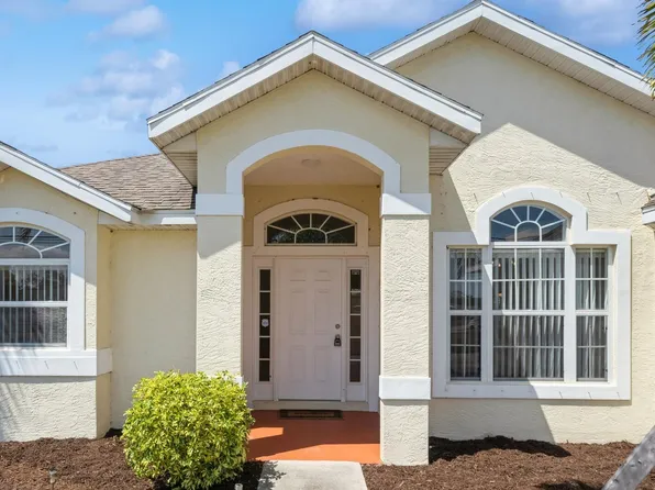 297 SW Whitmore Drive, Port St Lucie, FL 34984