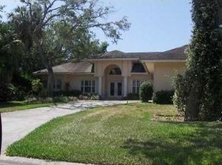 105 Hidden Oak Dr, Indian River Shores, FL 32963