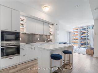 32 Davenport Rd #706, Toronto, ON M5R0B5