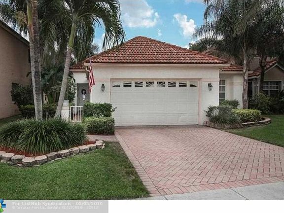3rd image of 2650 Oak Park Cir