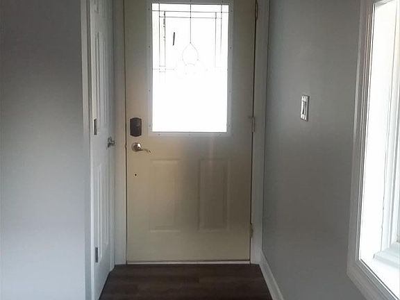 2nd image of 2007 Lloyd St