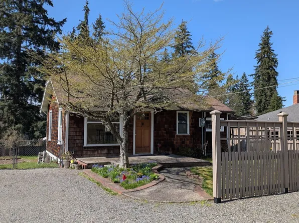 15545 Stone Avenue N, Shoreline, WA 98133