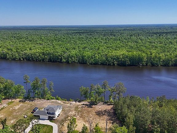 2nd image of 206 Riversedge Drive