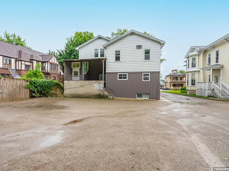 536 Algoma Blvd — Photo 13