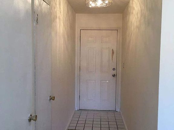 3rd image of 7589 Quinby Way