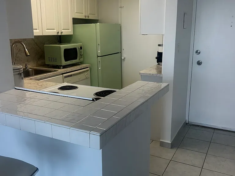 2899 Collins Ave #1402 — Photo 5