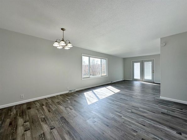 122 2nd St SE, Sawyer, ND 58781