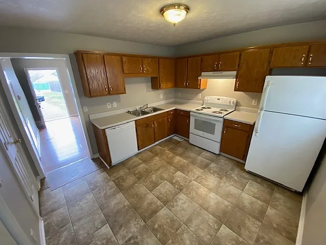 103 Emily Ln #A — Photo 4