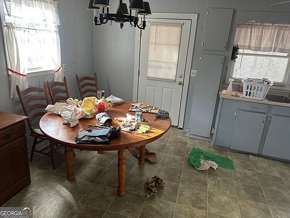 4th image of 160 Macon Rd