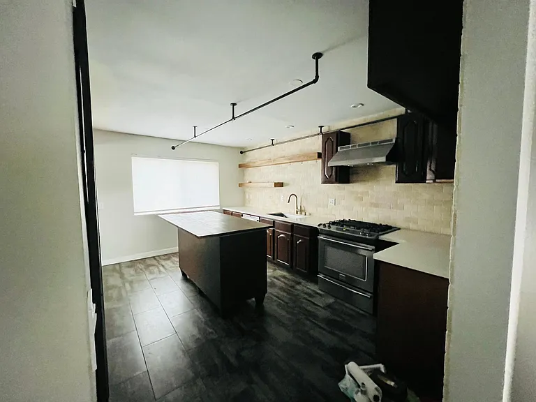 2425 La Brea Ct #2425 — Photo 3
