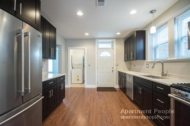 1st image of 6118 N Rockwell St