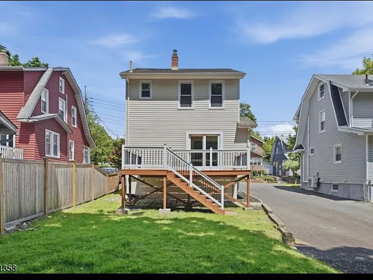 58 Yantecaw Ave #1 — Photo 5