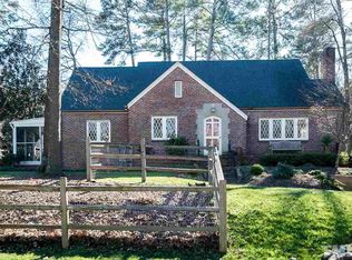 215 Pineview Rd, Durham, NC 27707