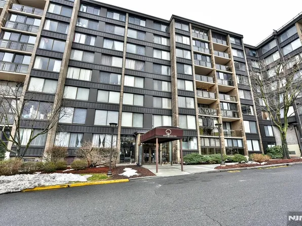 9060 Palisade Ave APT 1003, North Bergen, NJ 07047