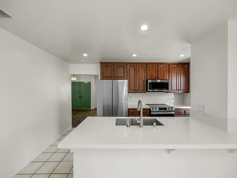 5892 Oak Meadow Dr — Photo 14