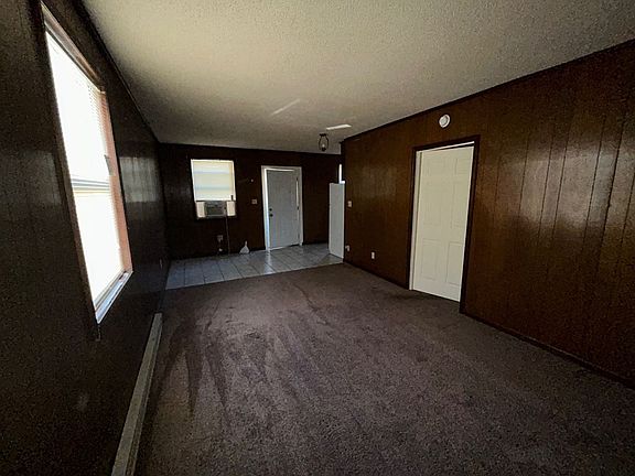 4th image of 440 Rosewood Ave Unit 4