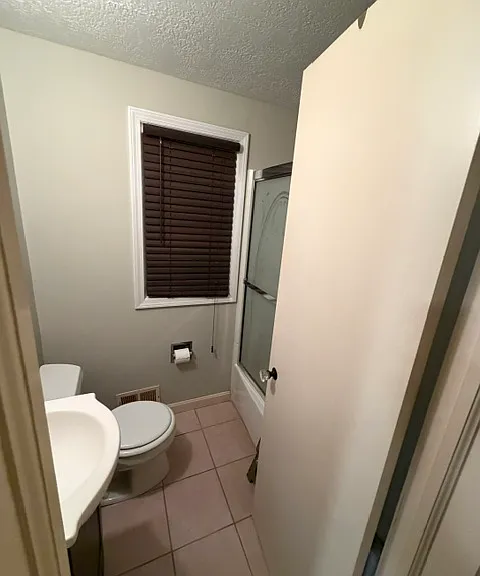 1377 Broadway Ave — Photo 4