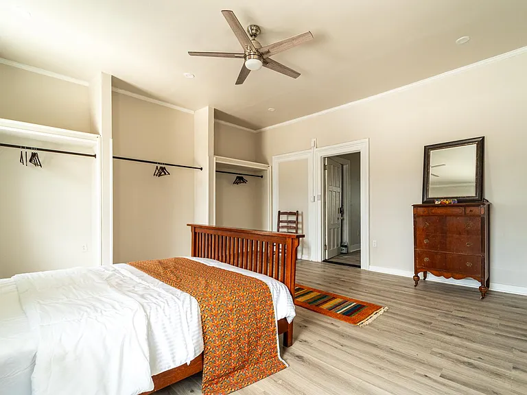 240 Washington Ave #2 — Photo 14