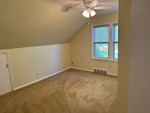 641 Forest Ave #2 — Photo 17