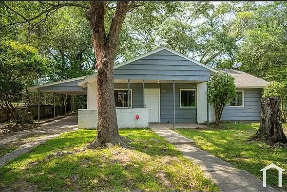 4016 Cresthaven Rd
