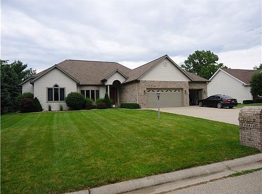 1st image of 23913 Woodmont Dr