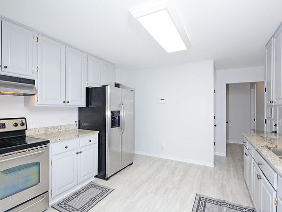2nd image of 8833 1st Ave S
