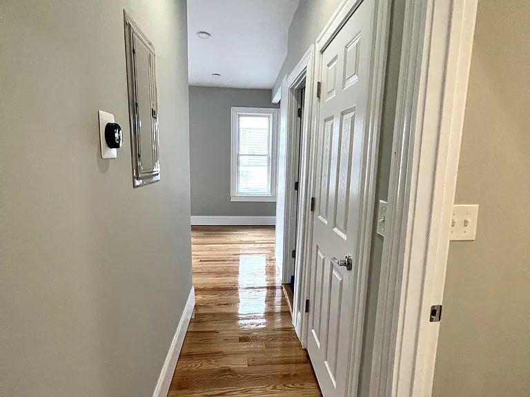 73 Pearl St #1 — Photo 17