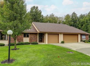 528 Cherry Ln #82, Holland, MI 49424