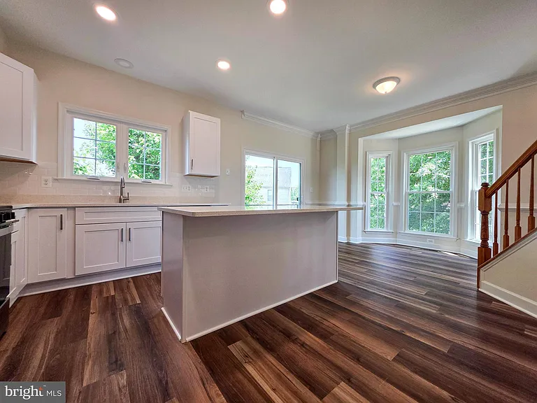 3300 Broker Ln — Photo 5