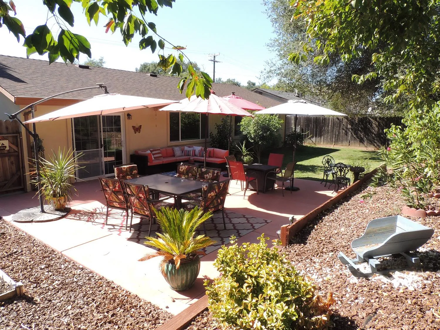 7108 Van Maren Ln photo 1