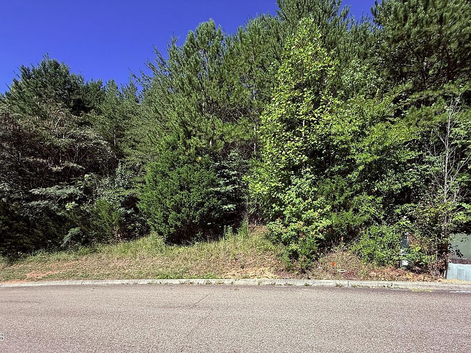 1st image of 1033 Crown Ridge Ln