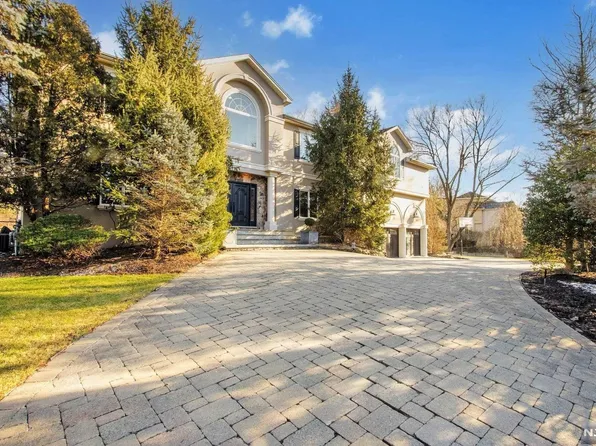 74 Sherwood Rd, Norwood, NJ 07648