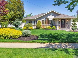 56 Unqua Rd, Massapequa, NY 11758