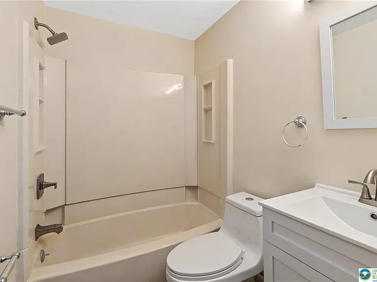 528 N Mohr St — Photo 21
