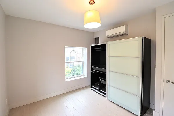 Rented by Bruma Realty LLC | media 23