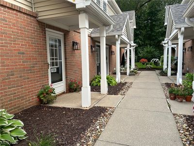3298 Lenox Village Dr UNIT 109, Fairlawn, OH, 44333