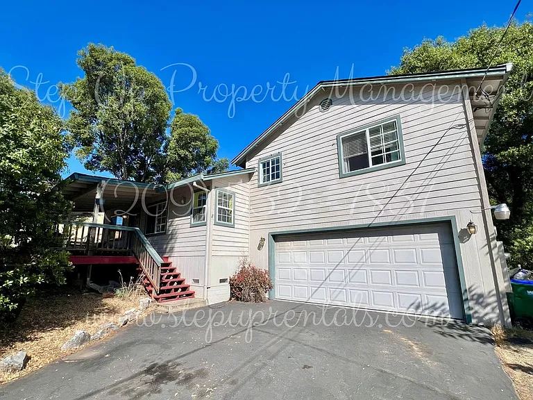 11100 Nathan Ct — Photo 3