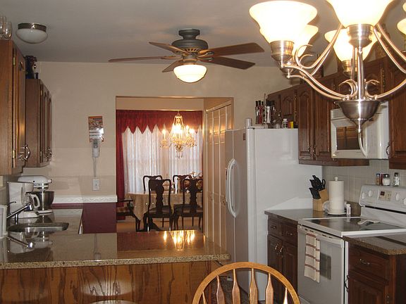 kitchen with granite counter tops