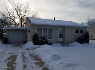 712 19th St SW, Austin, MN 55912